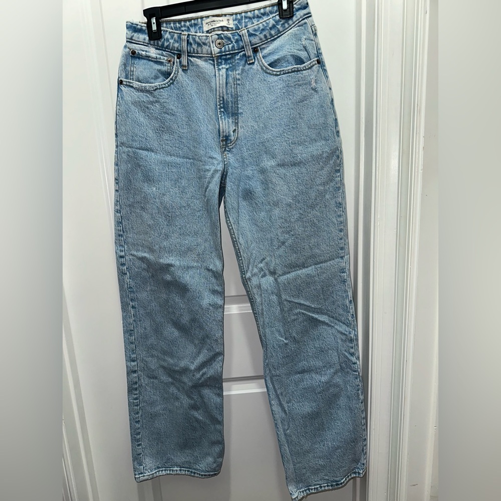 Abercrombie & Fitch Light Blue Straight women's Jeans